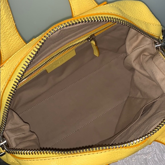 **SOLD** Givenchy Nightingale - Picture 3 of 12